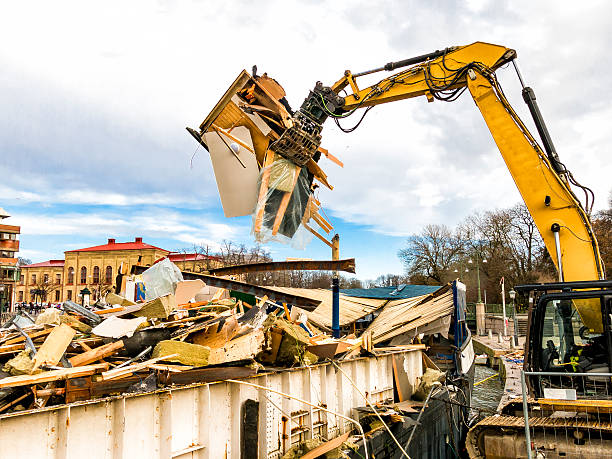 Best Junk Hauling Services  in Salamanca, NY